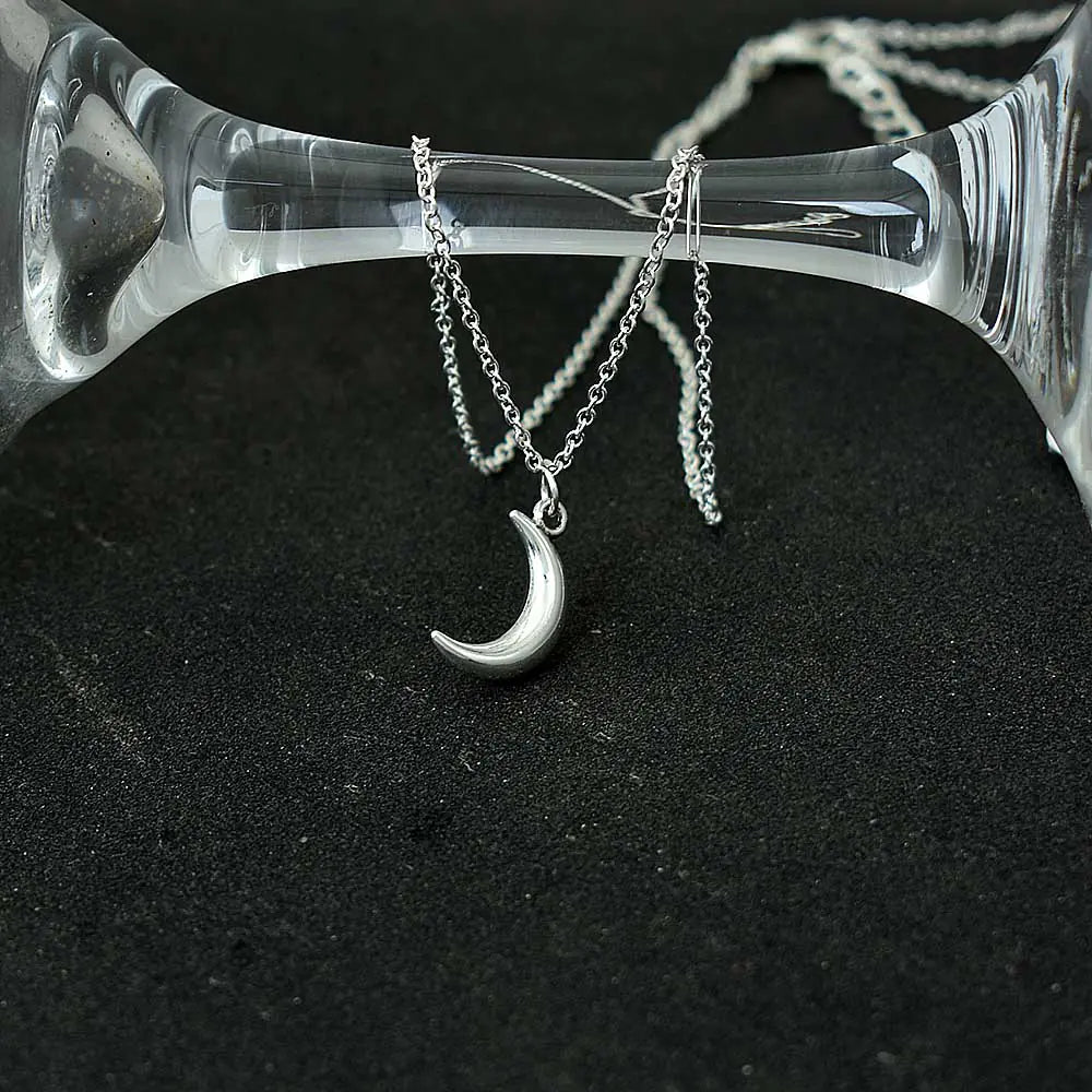 Simple Moon Pendant Necklace