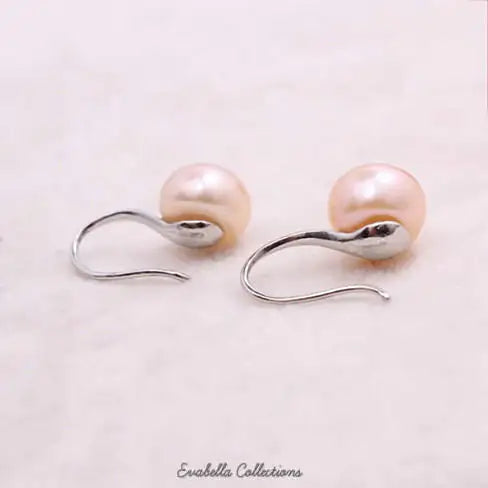 Moon in the Sky bright Pearl Earrings in Set of 3